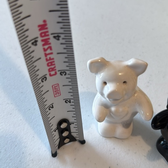 Black and White Bear Figurines - Picture 4 of 7